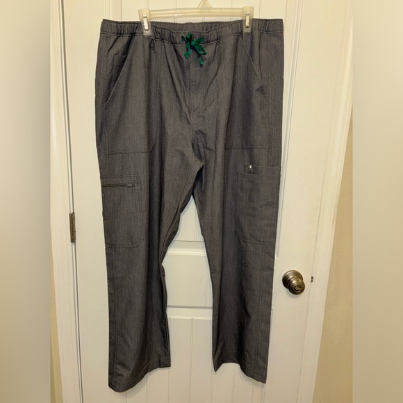FIGS Mens Cairo Cargo Scrub Pants Graphite Gray Size 2XL Short NWT - Picture 2 of 8